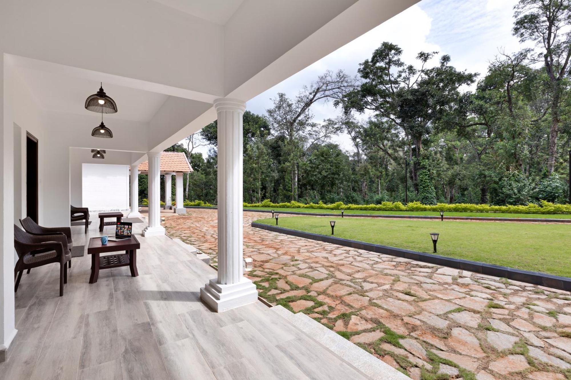 Tusker Trail By Luxunlock Hotel Suntikoppa Buitenkant foto